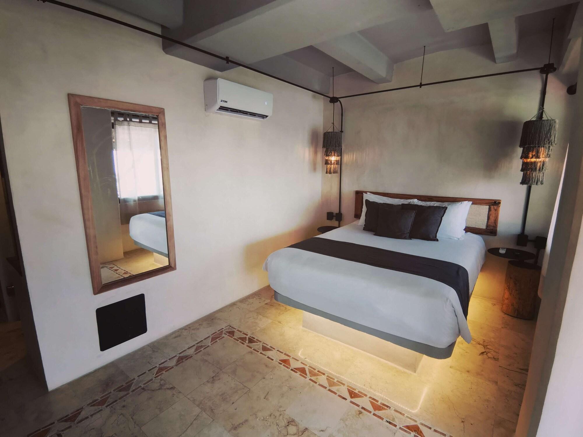 Caribbean Paradise Hotel & Spa - 5Th Avenue بلايا ديل كارمن المظهر الخارجي الصورة